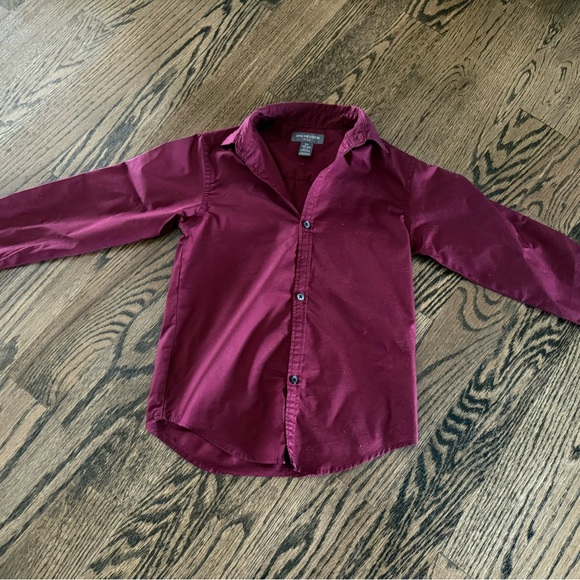 Van Heusen Other - Burgundy Boys Button Down Shirt * Like New